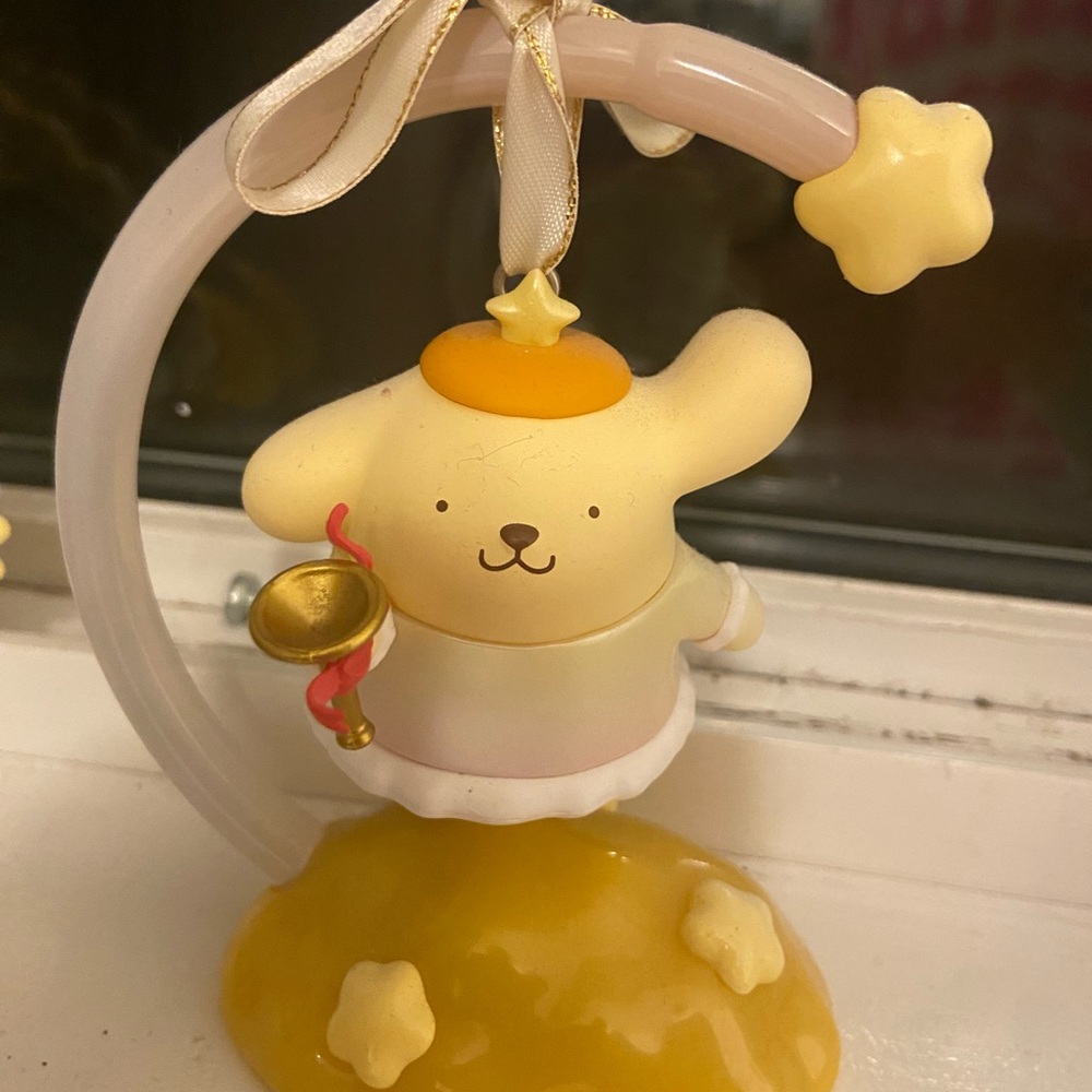Sanrio Pompompurin figure angel